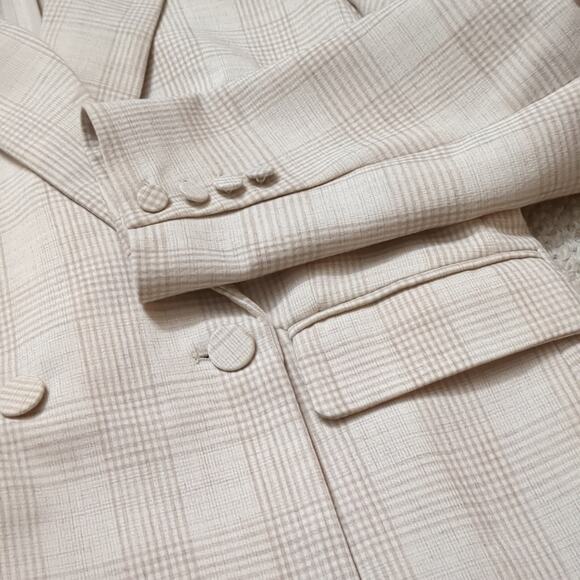 NWOT House of Harlow Women's 1960 Tan and Cream Plaid Double-Breasted Blazer - Picture 8 of 10